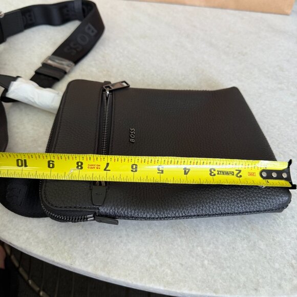 HUGO BOSS Morval_S All Leather Zip Env_O Bag 50517985 Black - Picture 12 of 16